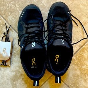 On Cloud waterproof black Womens shoe